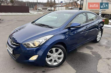 Hyundai Elantra 2012