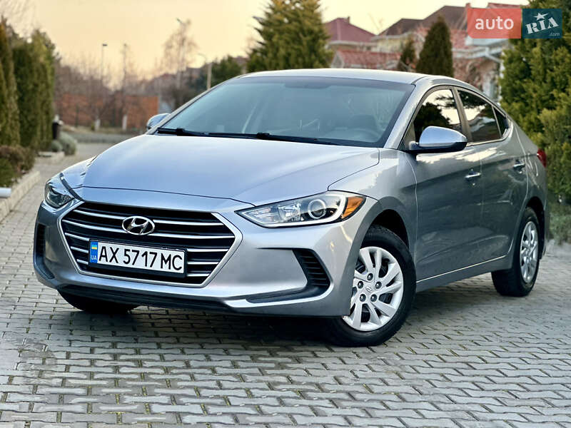 Седан Hyundai Elantra 2016 в Одессе