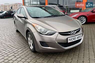 Седан Hyundai Elantra 2013 в Львові