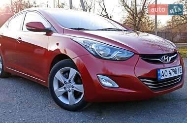 Седан Hyundai Elantra 2011 в Мукачево