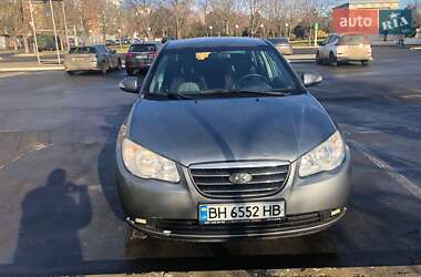 Седан Hyundai Elantra 2010 в Черноморске