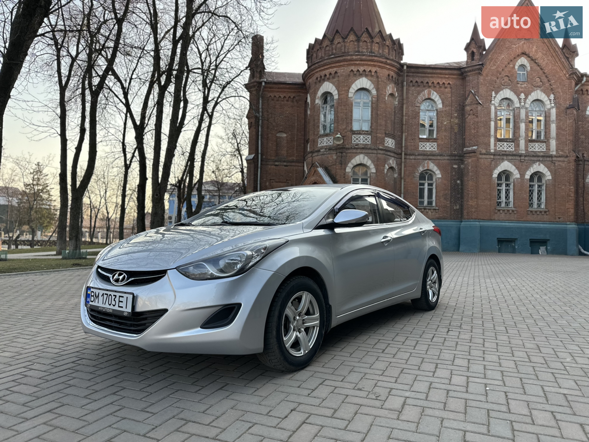 2013 Hyundai Elantra - мініатюра 16