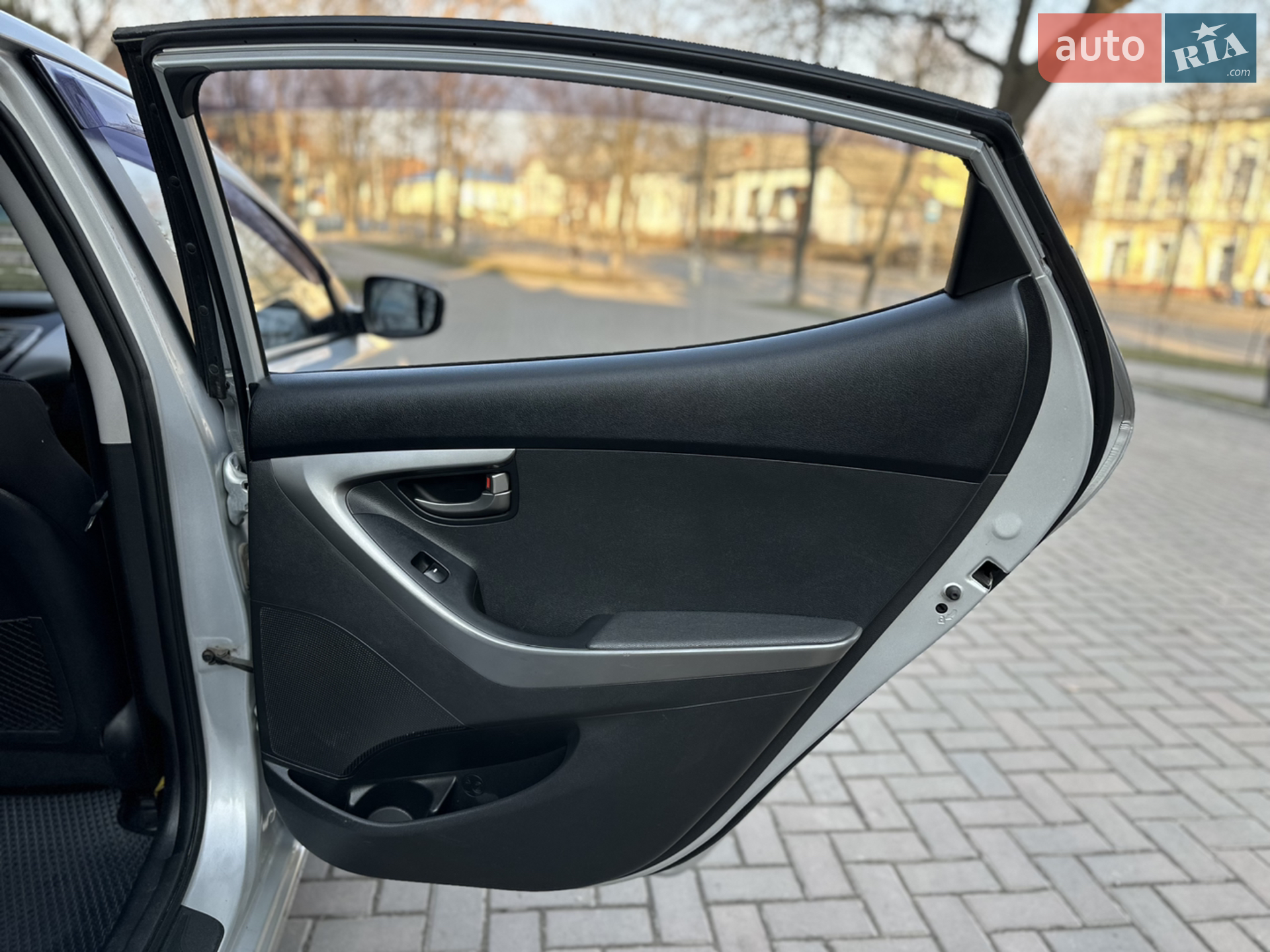 2013 Hyundai Elantra - мініатюра 29