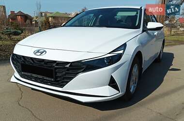 Седан Hyundai Elantra 2022 в Кривом Роге