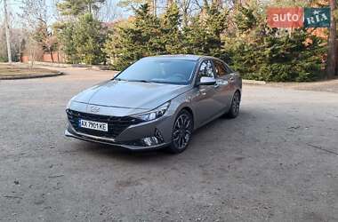 Седан Hyundai Elantra 2021 в 