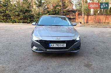 Седан Hyundai Elantra 2021 в 
