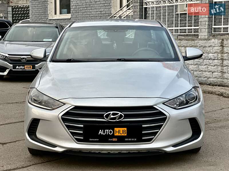 Седан Hyundai Elantra 2017 в Харькове