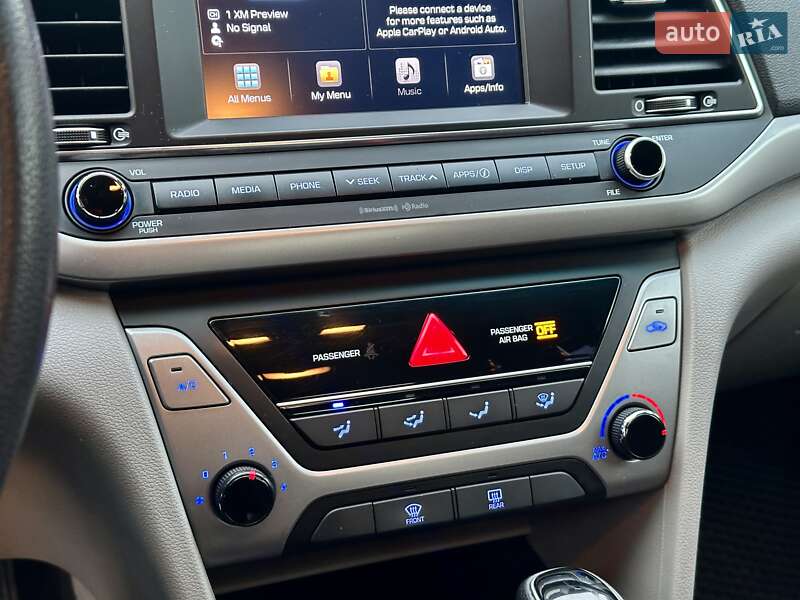 Седан Hyundai Elantra 2017 в Харькове