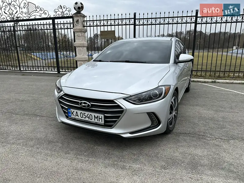 Hyundai Elantra 2016