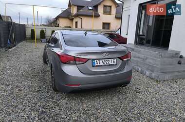 Седан Hyundai Elantra 2015 в 