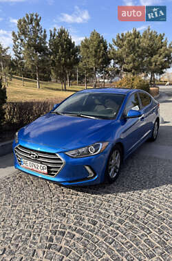 Седан Hyundai Elantra 2017 в Днепре