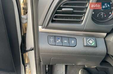 Седан Hyundai Elantra 2018 в 