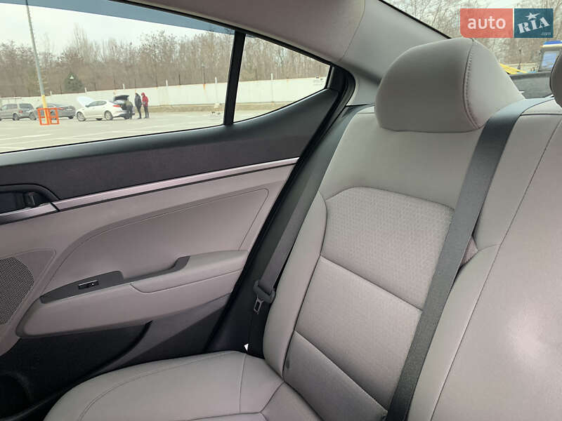 Седан Hyundai Elantra 2018 в Білій Церкві