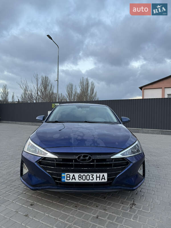 Седан Hyundai Elantra 2020 в Кропивницком