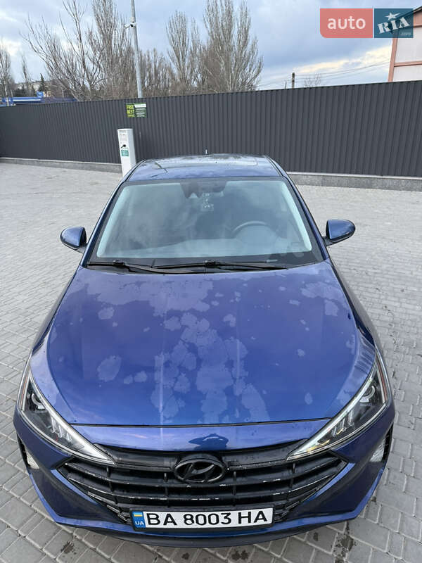 Седан Hyundai Elantra 2020 в Кропивницком