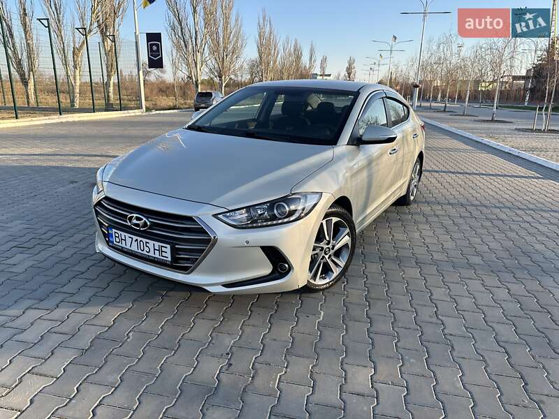 Hyundai Elantra 2016