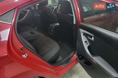 Седан Hyundai Elantra 2014 в 