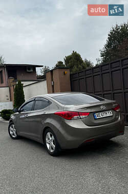 Hyundai Elantra 2013 Hyundai Elantra 2013
