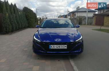 Седан Hyundai Elantra 2021 в 