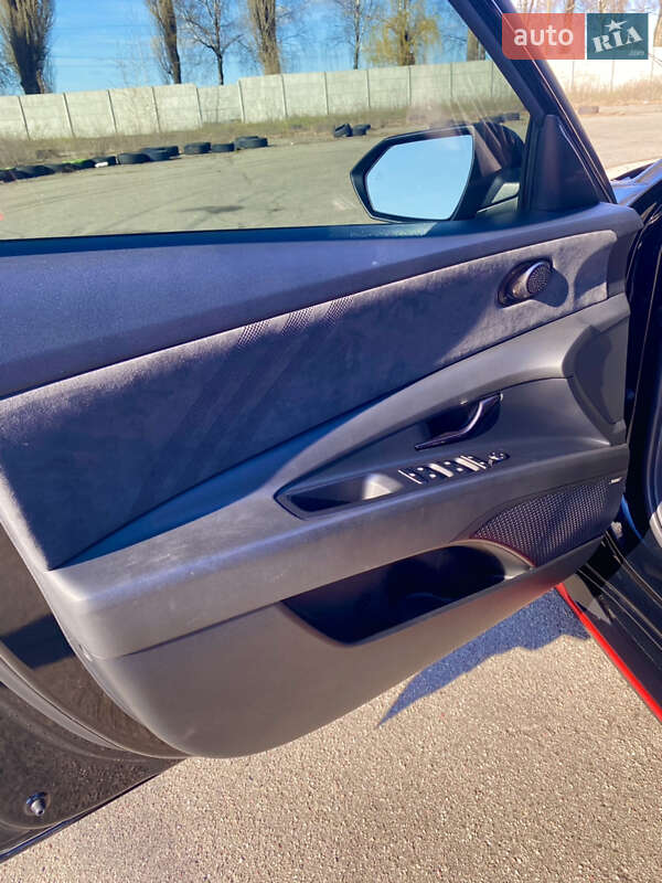 Седан Hyundai Elantra 2023 в Борисполе