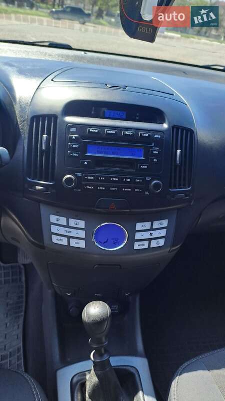 Седан Hyundai Elantra 2008 в Белгороде-Днестровском