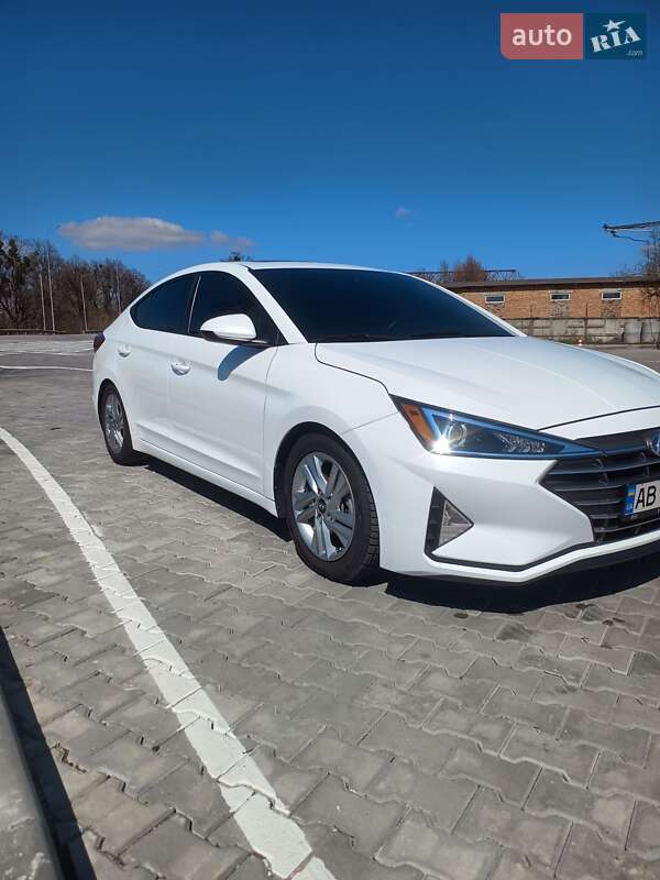 Седан Hyundai Elantra 2020 в Тульчині