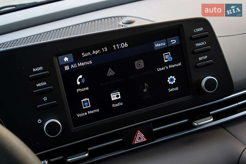 Седан Hyundai Elantra 2022 в Львове