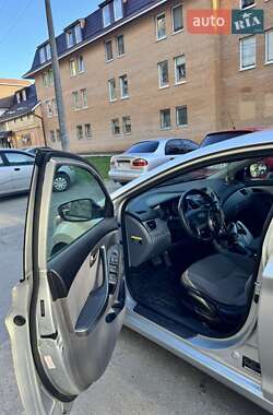 Седан Hyundai Elantra 2014 в 