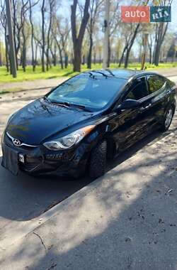 Седан Hyundai Elantra 2013 в Днепре