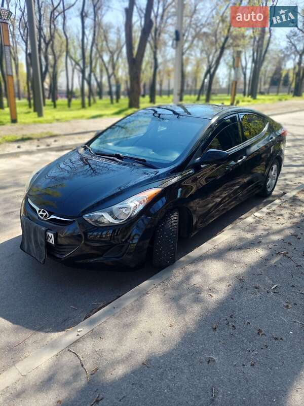 Седан Hyundai Elantra 2013 в Дніпрі
