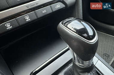 Седан Hyundai Elantra 2016 в 
