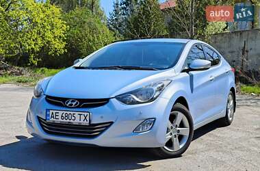 Седан Hyundai Elantra 2013 в Дніпрі