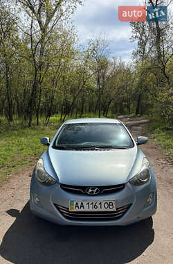 Седан Hyundai Elantra 2013 в 