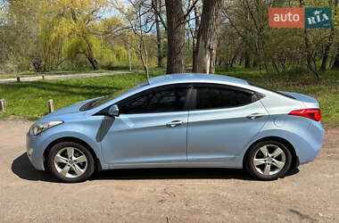 Седан Hyundai Elantra 2013 в Киеве