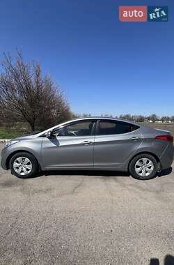 Седан Hyundai Elantra 2010 в 