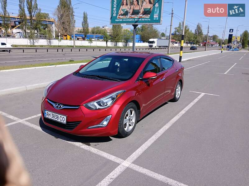 Седан Hyundai Elantra 2015 в 