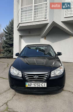 Седан Hyundai Elantra 2010 в 