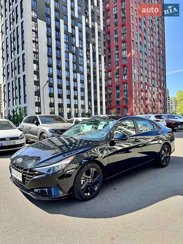 Седан Hyundai Elantra 2022 в Киеве
