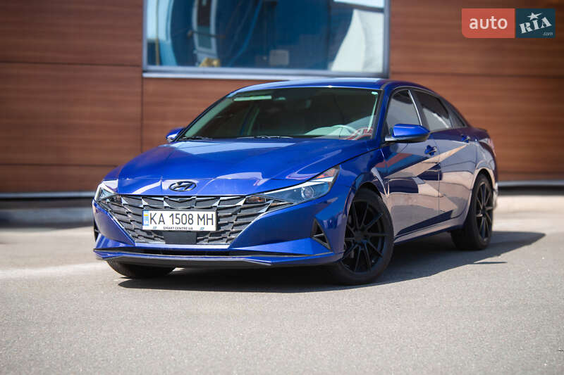 Седан Hyundai Elantra 2021 в 