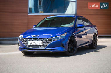 Hyundai Elantra 2021