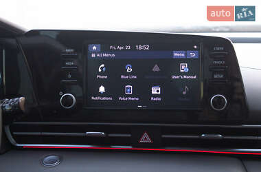 Седан Hyundai Elantra 2021 в 