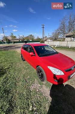 Универсал Hyundai Elantra 2010 в 