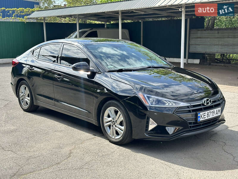 Седан Hyundai Elantra 2020 в 