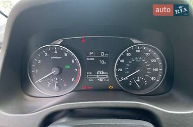 Седан Hyundai Elantra 2017 в 