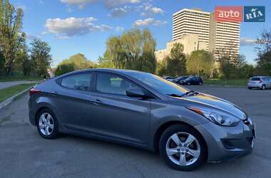 Седан Hyundai Elantra 2011 в 