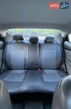 Седан Hyundai Elantra 2011 в 