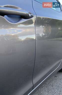 Седан Hyundai Elantra 2011 в 
