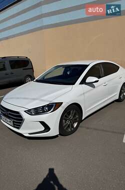 Седан Hyundai Elantra 2016 в Києві