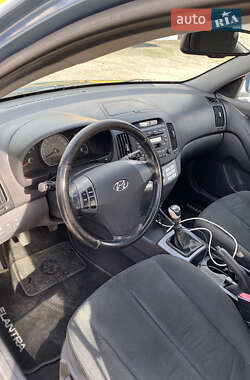 Седан Hyundai Elantra 2008 в 