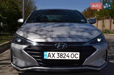 Седан Hyundai Elantra 2019 в Харкові